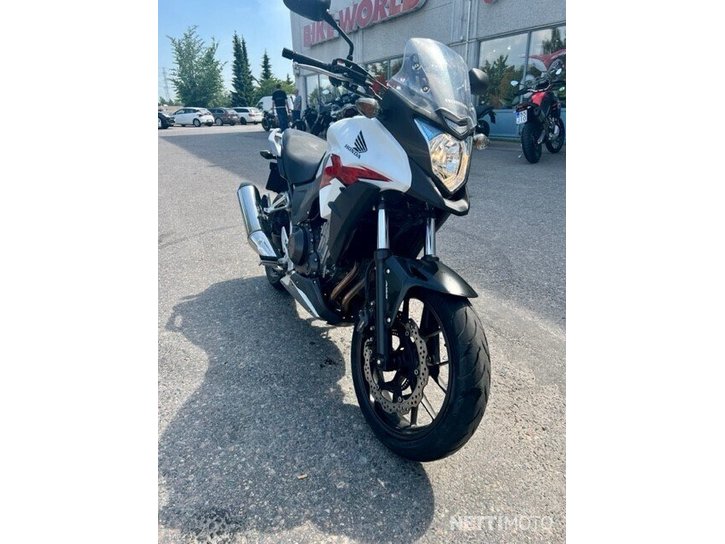 Moottoripyörä Honda CB 2015 13897753