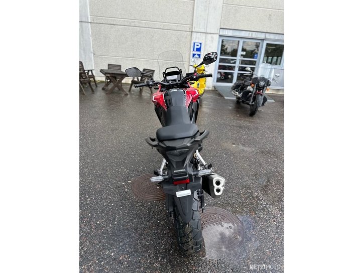 Moottoripyörä Honda CB 2023 13964123