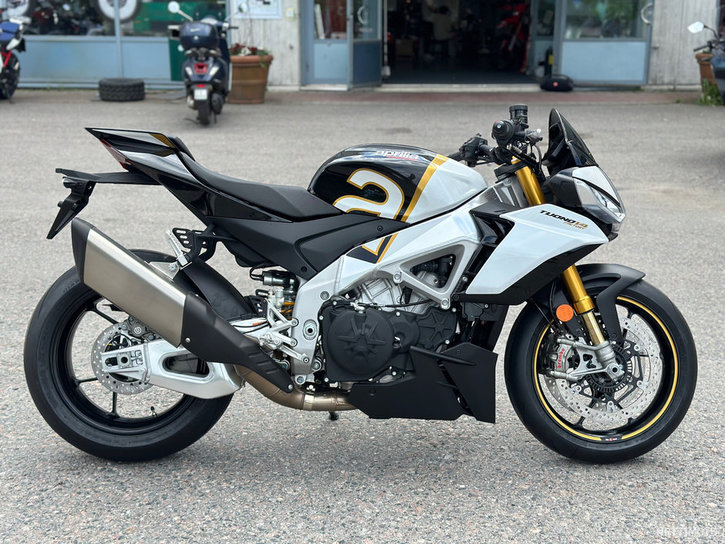 Moottoripyörä Aprilia Tuono 2024 16656089