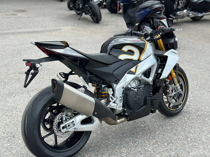 Moottoripyörä Aprilia Tuono 2024 16656091