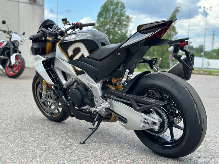 Moottoripyörä Aprilia Tuono 2024 16656094