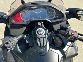 Moottoripyörä Honda GL 2023 16556800