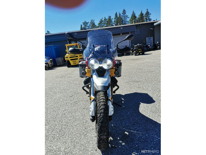 Moottoripyörä Moto Guzzi V85 2021 16893461