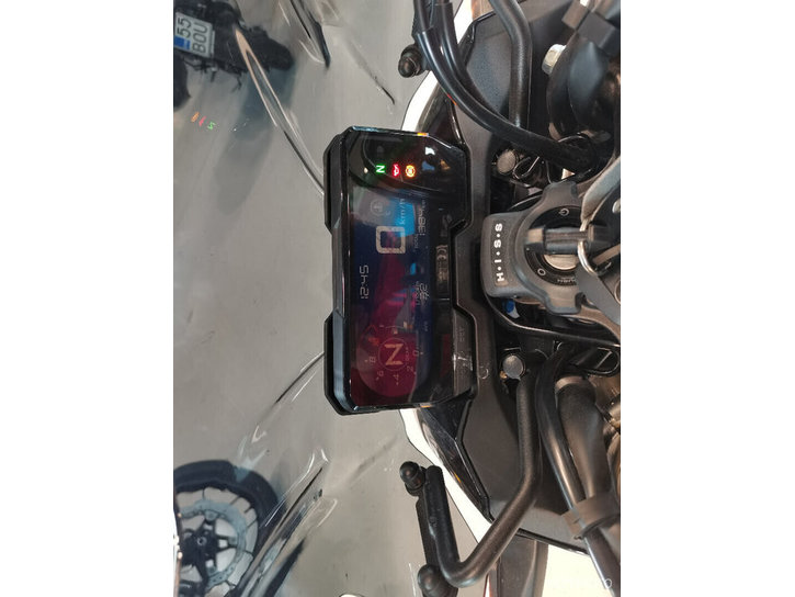 Moottoripyörä Honda CB 2022 16943215