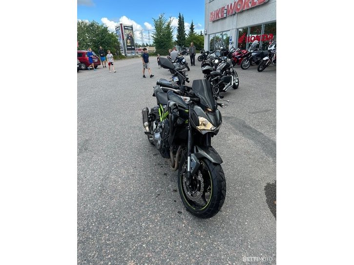 Moottoripyörä Kawasaki Z 2017 17081207