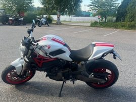 Moottoripyörä Ducati Monster 2015 17126369