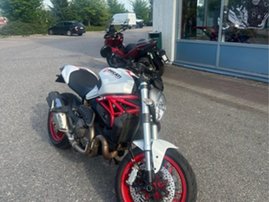 Moottoripyörä Ducati Monster 2015 17126375