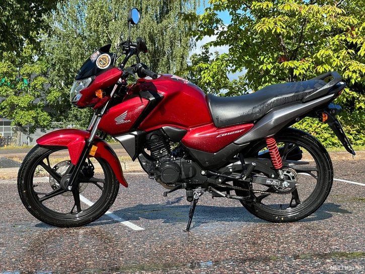 Moottoripyörä Honda CB 2021 17300965