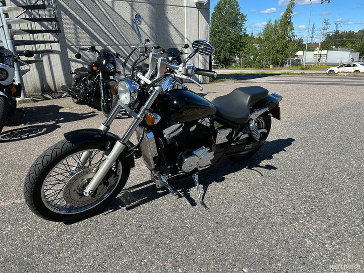 Moottoripyörä Honda VT 2002 17308122