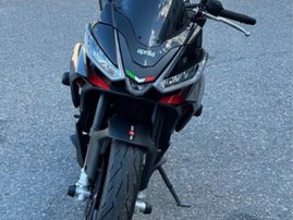 Moottoripyörä Aprilia Tuono 2022 17310797