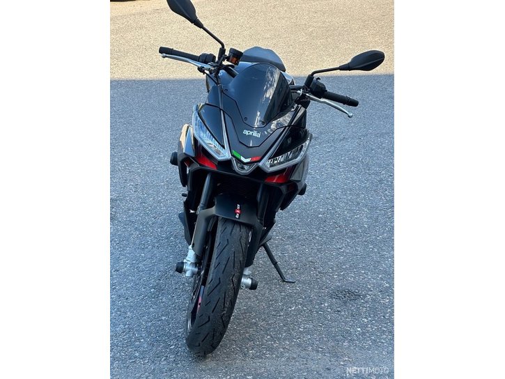 Moottoripyörä Aprilia Tuono 2022 17310797