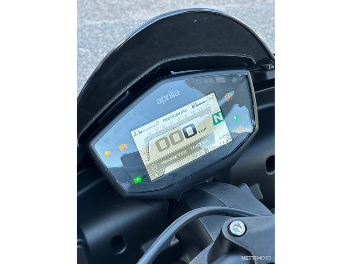 Moottoripyörä Aprilia Tuono 2022 17310799